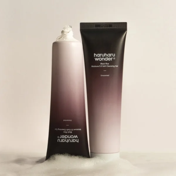 Black rice moisture 5.5 soft cleansing gel 100ml - Image 4