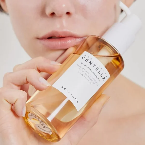 Centella Light Cleansing Oil 200ml - Image 5