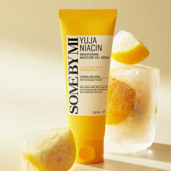 Yuja Niacin Brightening All in One Cleanser 100ml - Image 2