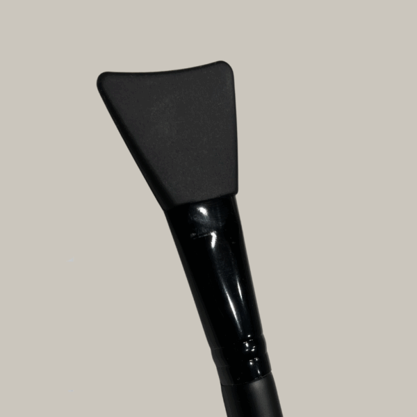 Skin Routine Facial Mask Brush - Image 2